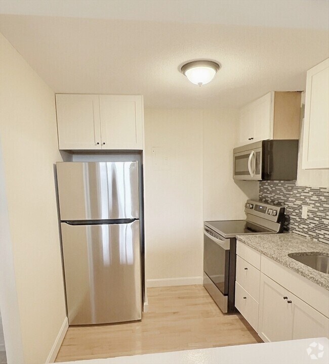 Building Photo - 1039 Commonwealth Ave Unit 37A Rental