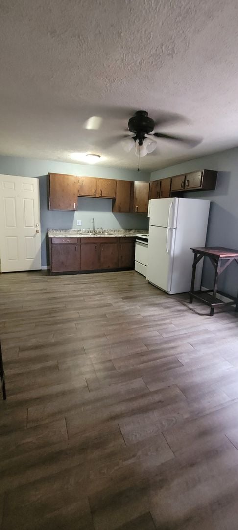 Photo - 111 W. Franklin-FOURPOINT Unidad Apt 04