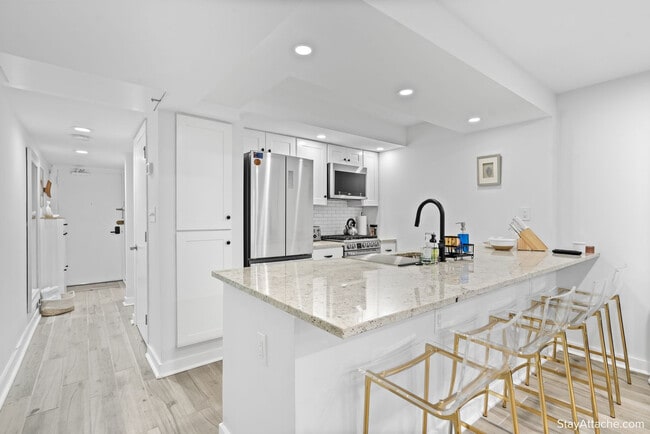 1 2nd St NE Unit SI ID1601869P