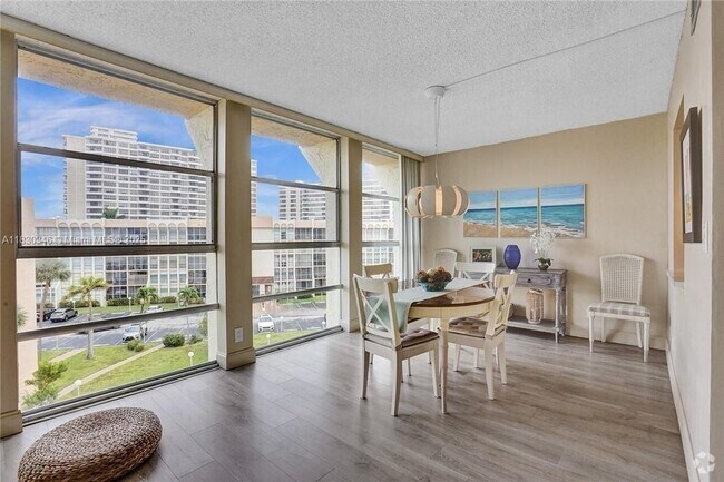 Building Photo - 601 Three Islands Boulevard Unit 515 Rental