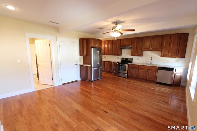 Photo - 67 Warren St