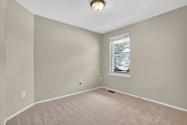 Photo - 14 Braxton Dr