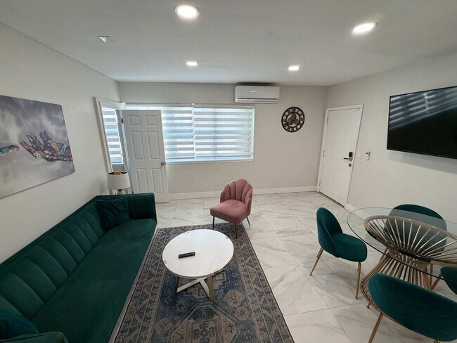 Photo - 10004 E Bay Harbor Dr Unit SI ID1527164P