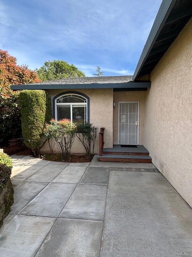 Photo - Three bed, two bath unit conveniently located off of Bell Road!