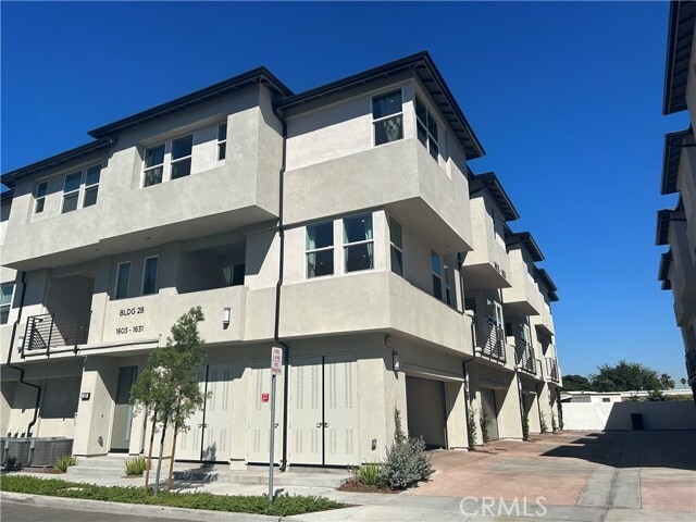 Photo - 1615 W Bushell St