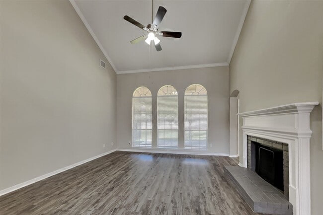 Photo - 17126 Hamilwood Dr