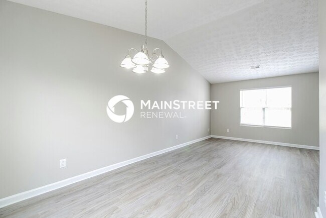 Photo - 3 Bedroom Pet-Friendly Home in Stone Mountain, GA with Main Street Renewal