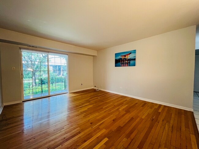 Photo - 1511 N Windsor Dr Unit 206