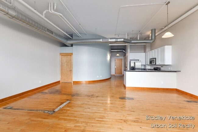 Photo - 600 Broadway Ave NW Unit 414