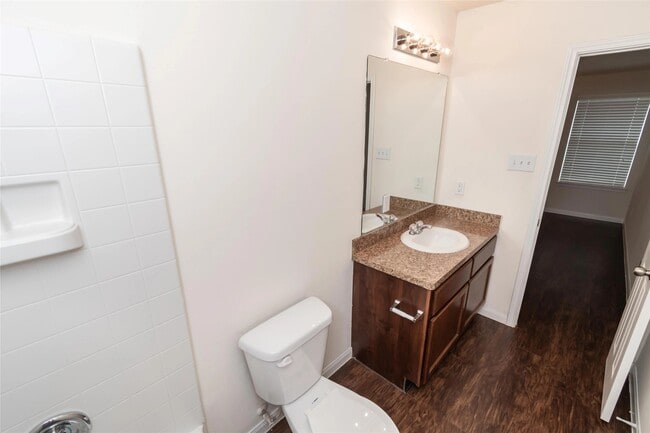 Photo - 14470 Platzer Dr