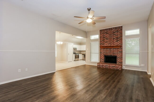 Photo - 317 Glen Meadow Dr