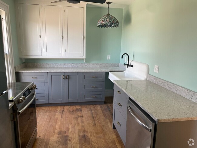 Building Photo - Juniper Unit Juniper Upper Rental