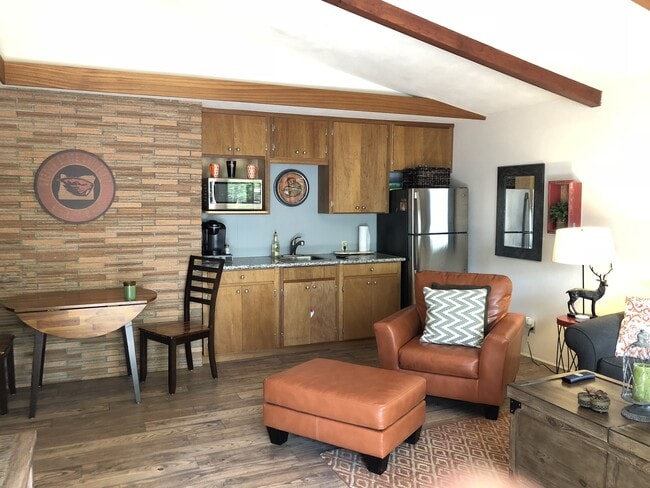 Photo - Timian House Unit Studio