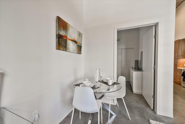 Photo - 315 J St Unit ID1257083P