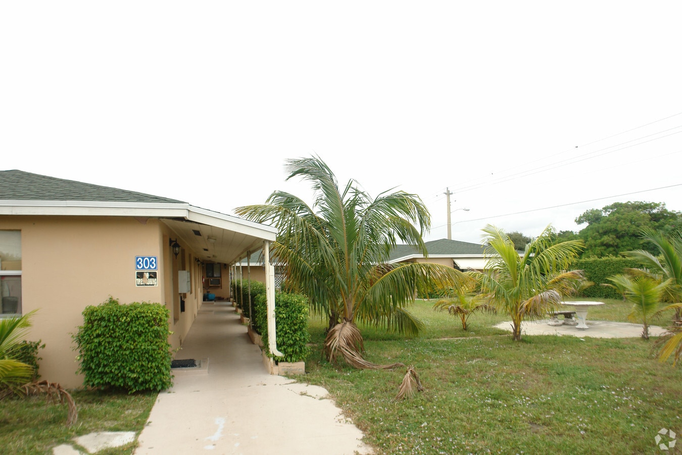 Photo - Lantana Palms Apartments