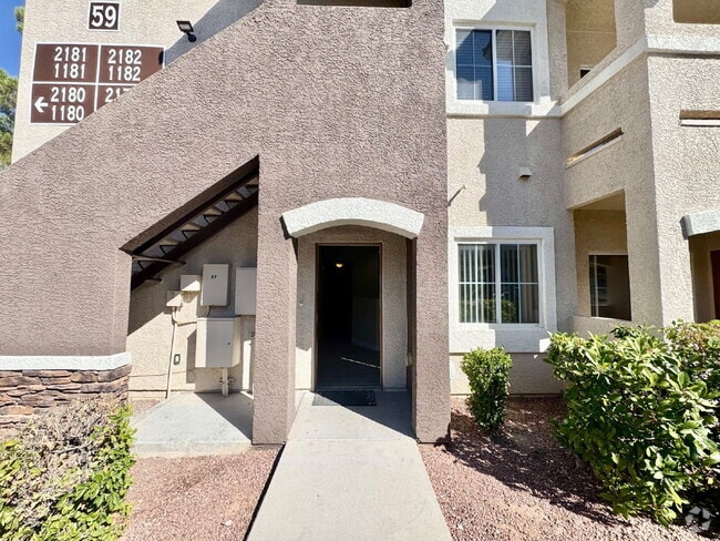 Building Photo - Beautifully Updated Downstairs 3-Bedroom, ... Unit #1181 Rental