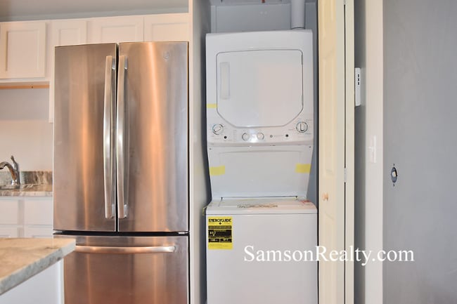 Photo - 387 Wickenden St Unit 2