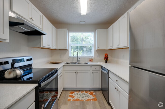 Concord Crossing - Concord Crossing Apartments