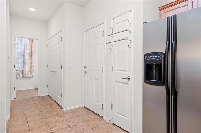 Photo - 2725 Hyde Park Dr