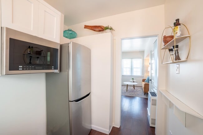 Photo - 2920 Manhattan Ave Unit 2920