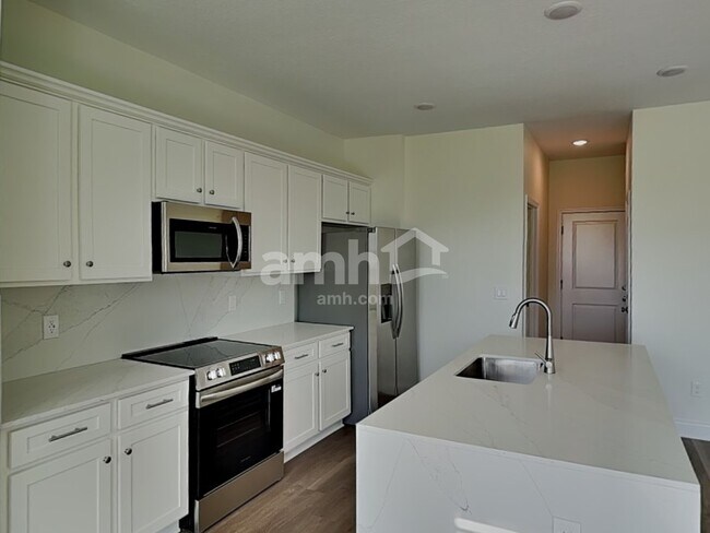 Photo - 5679 Oesterle Rd