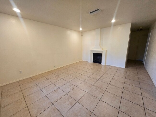 Photo - Charming 2 bedroom, 2  bath townhome in desirable area near a Golf Course & a greenspace. Two pat...