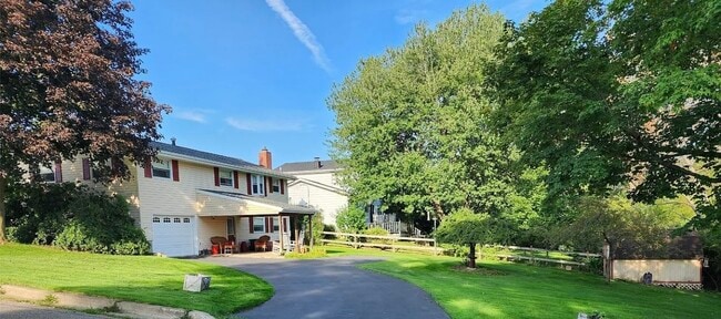 Photo - 2946 Northwood Dr