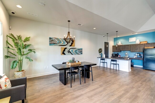 Photo - Culebra Creek Apartments