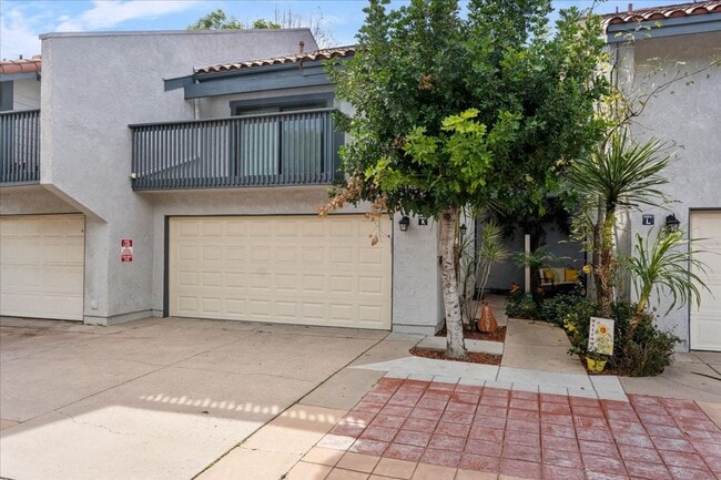 Building Photo - Private Direct-Access 3 Bedroom Townhome with 2 Car Garage, Patio, Balcony, Pool and Tennis