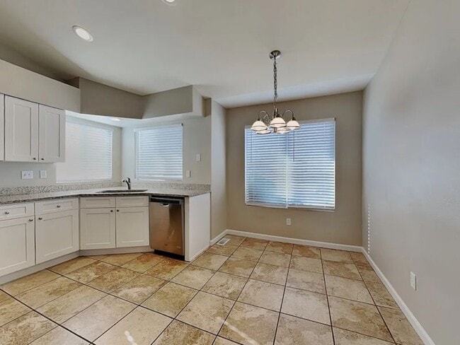 Photo - 3345 Prestwicke Pl