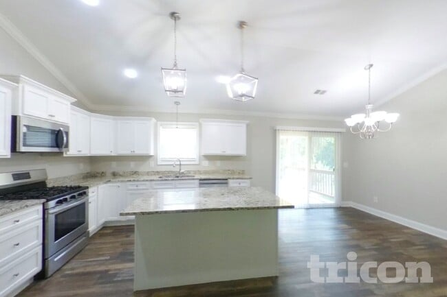 Photo - 228 Hallmark Cir