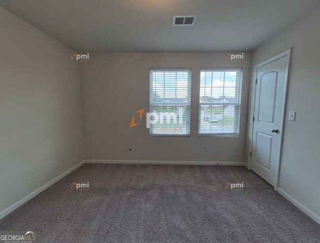 Photo - 712 Maddux Dr