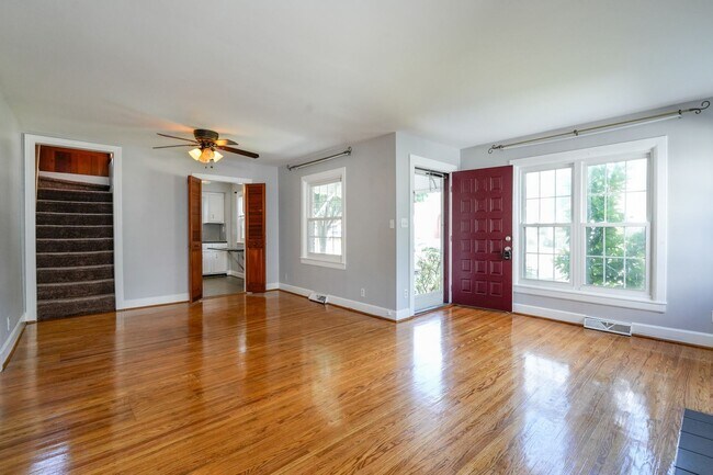 Photo - 3 br, 4 bath House - 524 Forum Ave
