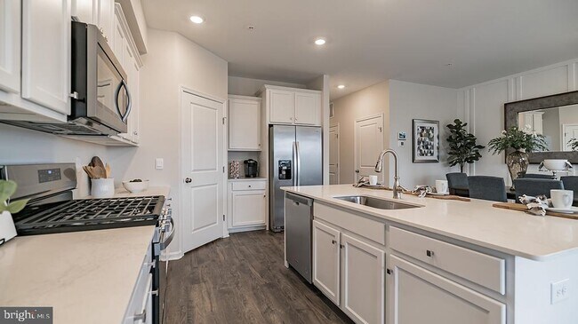 Photo - 1071 Meadowlark Dr