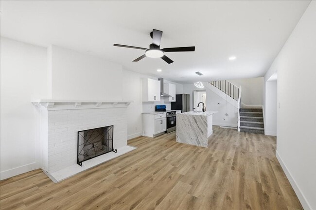 Photo - 1038 N Parker Ave