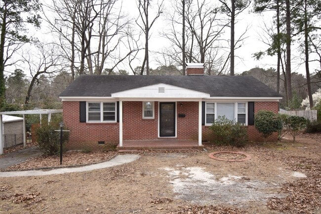 Building Photo - 2 Bedroom and 1.5 Bath Home- Greenwood (No...