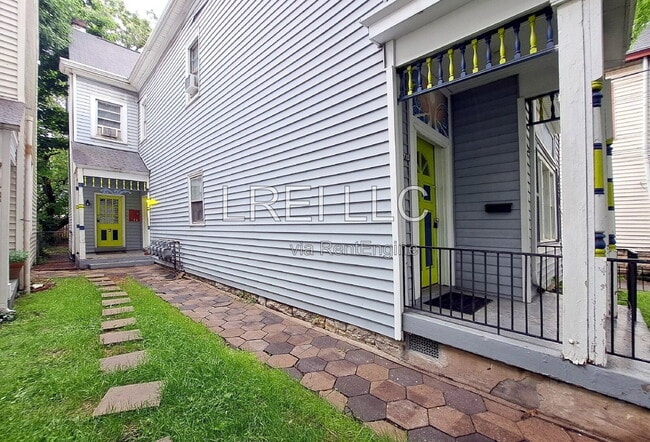 710 Rubel Ave Unit 3