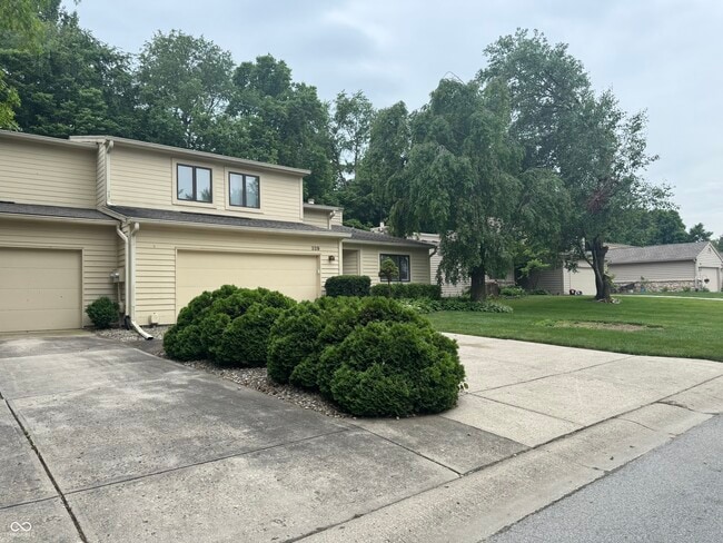 Photo - 329 Sandbrook Dr
