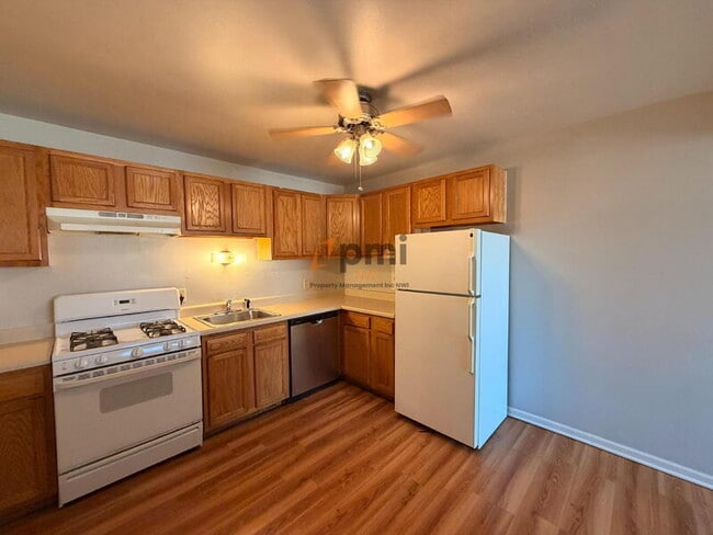 Photo - 111 Harrington Ave Unit Apt 8