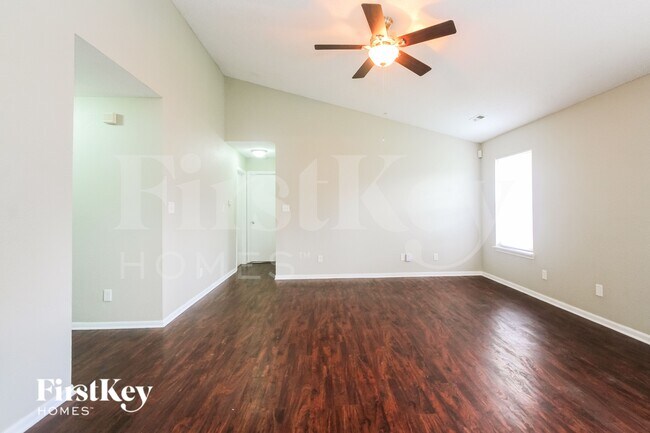 4007 Magnolia Dr