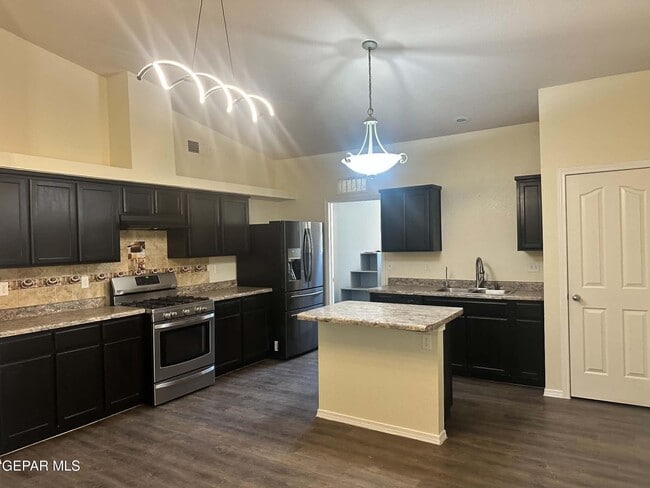 720 Villa Romero Dr