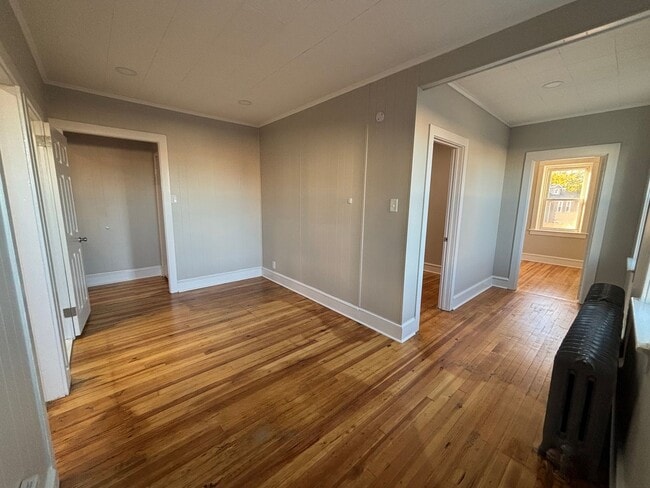 Photo - 527 Chester Pike Unit Apt. B