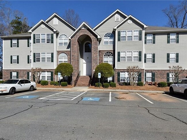 Building Photo - 213 Timberline Ridge Ct Unit 213 Timberline