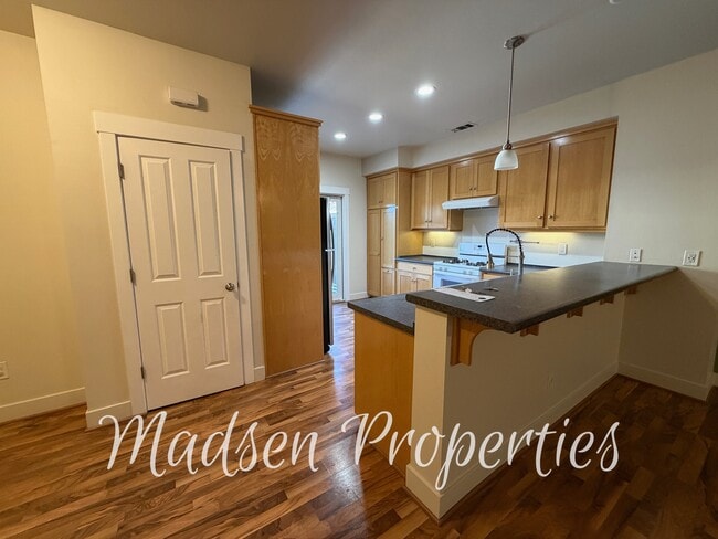Photo - 2188 Nord Ave