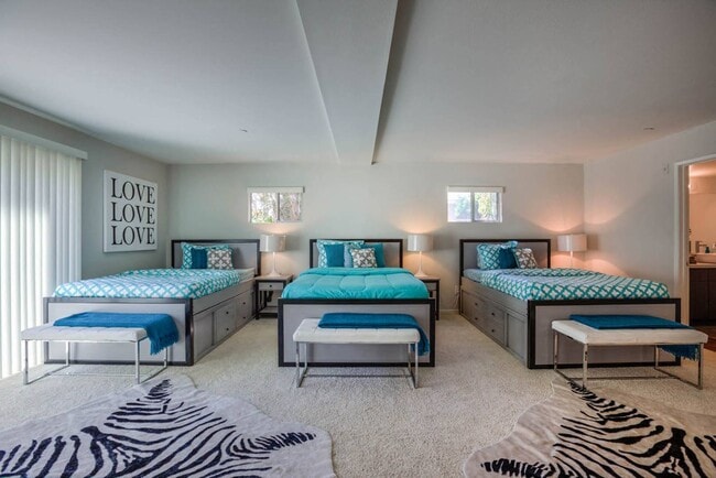 Photo - 433 Midvale - Student Housing at UCLA