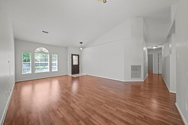 Photo - 26 Maize Meadow Pl