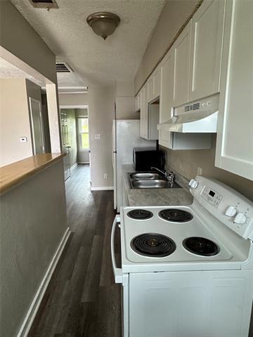 Photo - 5410 Helmick Ave