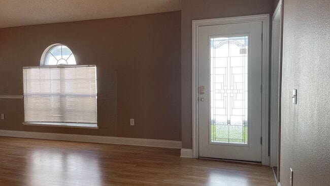Photo - 7323 Lawn Tennis Ln