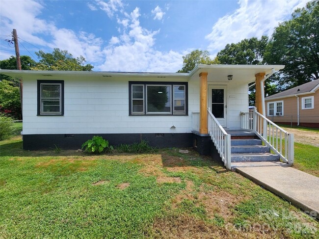 Building Photo - 1208 N Juniper Ave