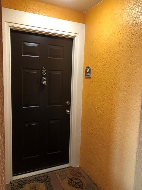 Photo - 5475 Vineland Rd Unit 8304
